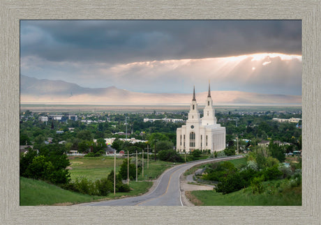 Layton Temple - A Royal View - framed giclee canvas