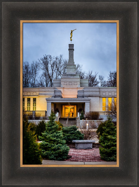 St Paul Temple - Bench by Scott Jarvie